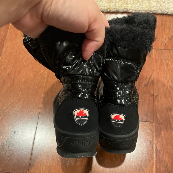 Pajar Girls Winter waterproof boots size 1 - Picture 2 of 4